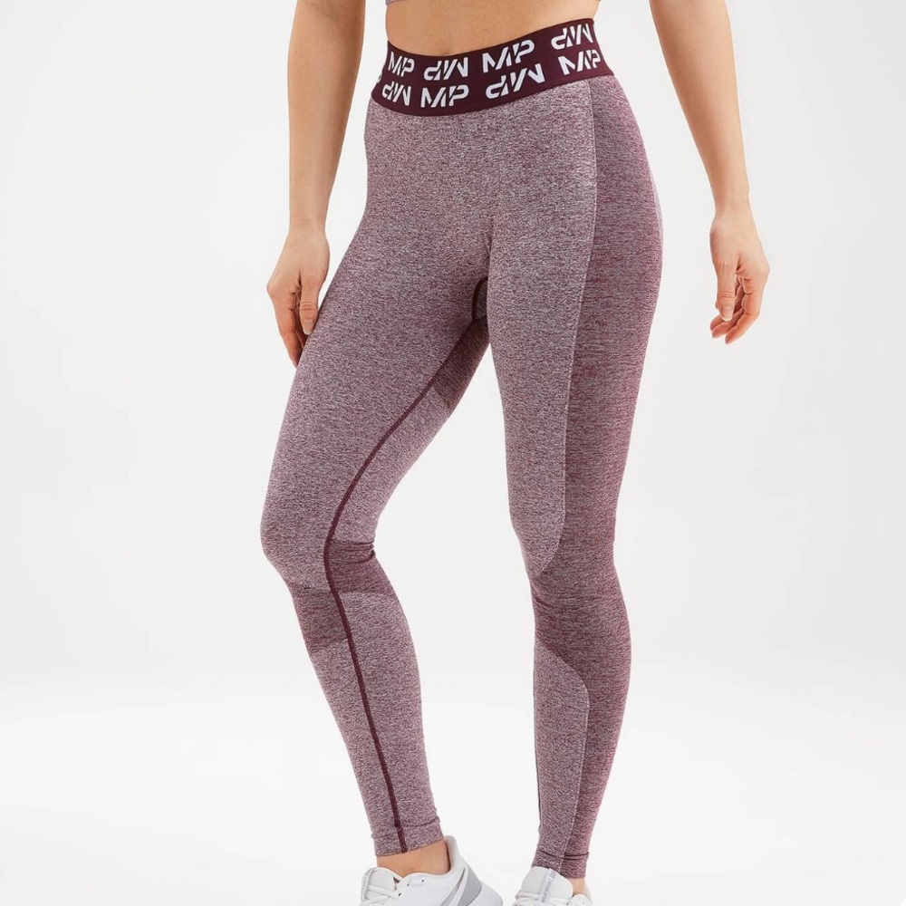 Curve Leggings Size Medium Color is a Light Pink/Red